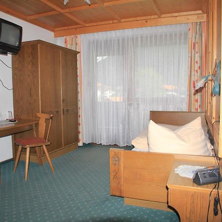 Berghaus Maria Bed and Breakfast Pettneu am Arlberg Exteriör bild